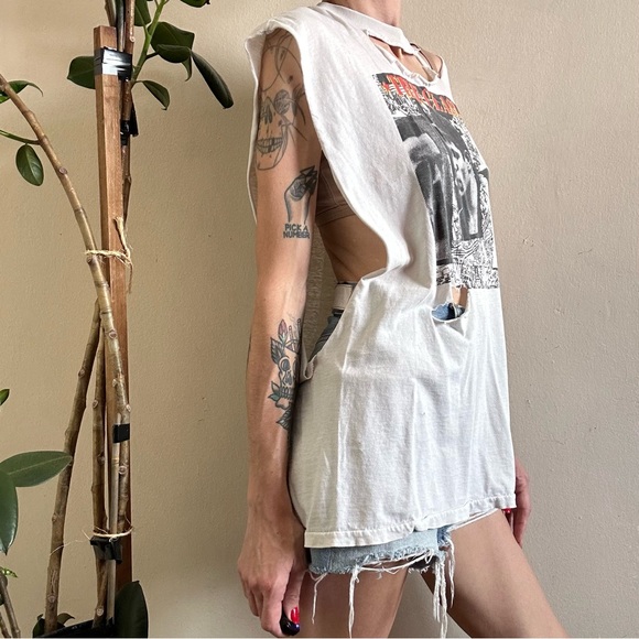 Vintage & Thrashed The Clash Band Tank - Picture 2 of 14
